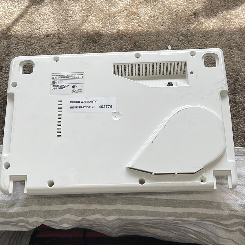 Bosch Lower Case Housing Universal Classic MUM66