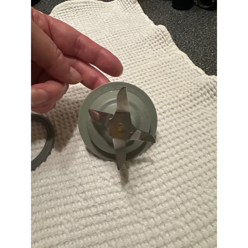 Black and decker blender cutter with gasket