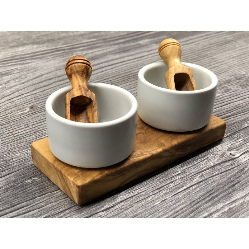 Set of 2 salt bowls with salt flakes, olive wood