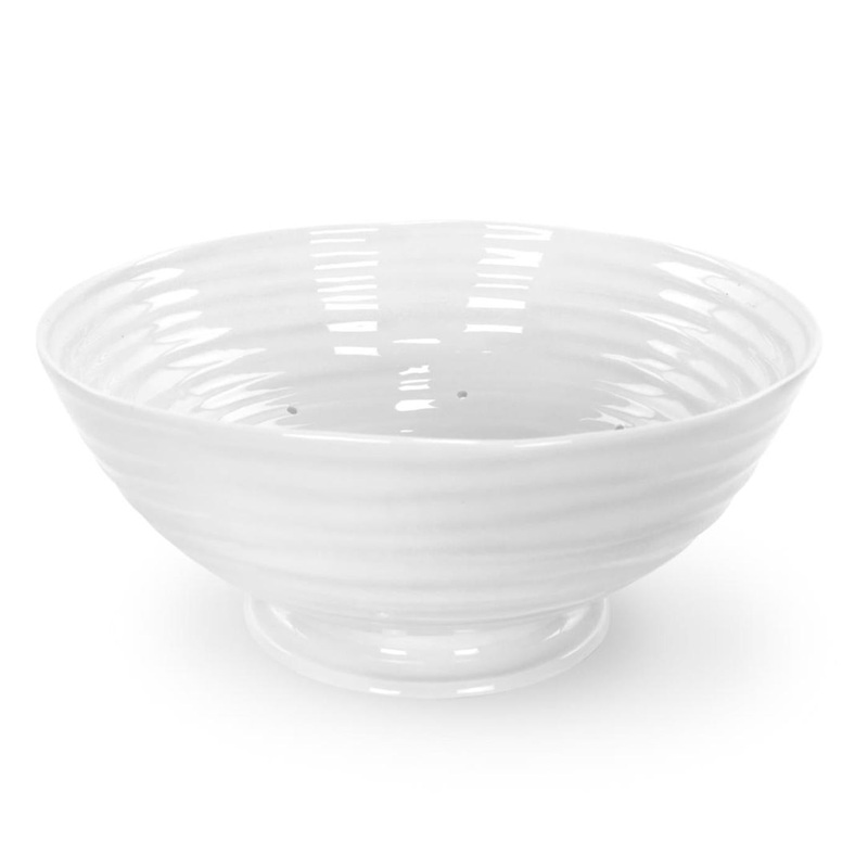 Sophie Conran White Footed Drainer 9"
