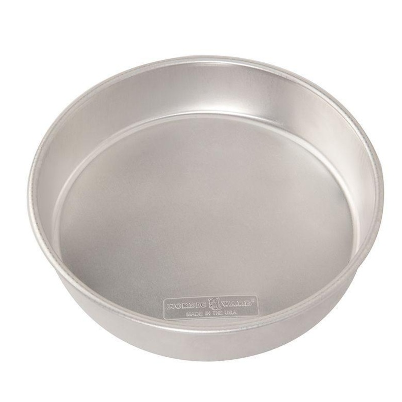 NordicWare Round Cake Pan: 10"