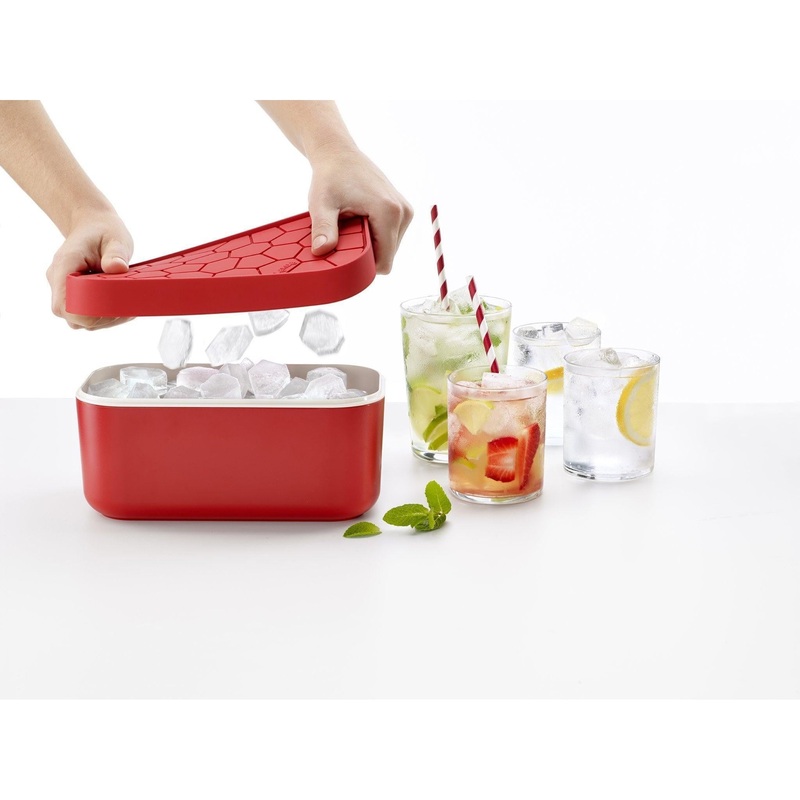 Lekue Ice Box with Reversible Lid: Red