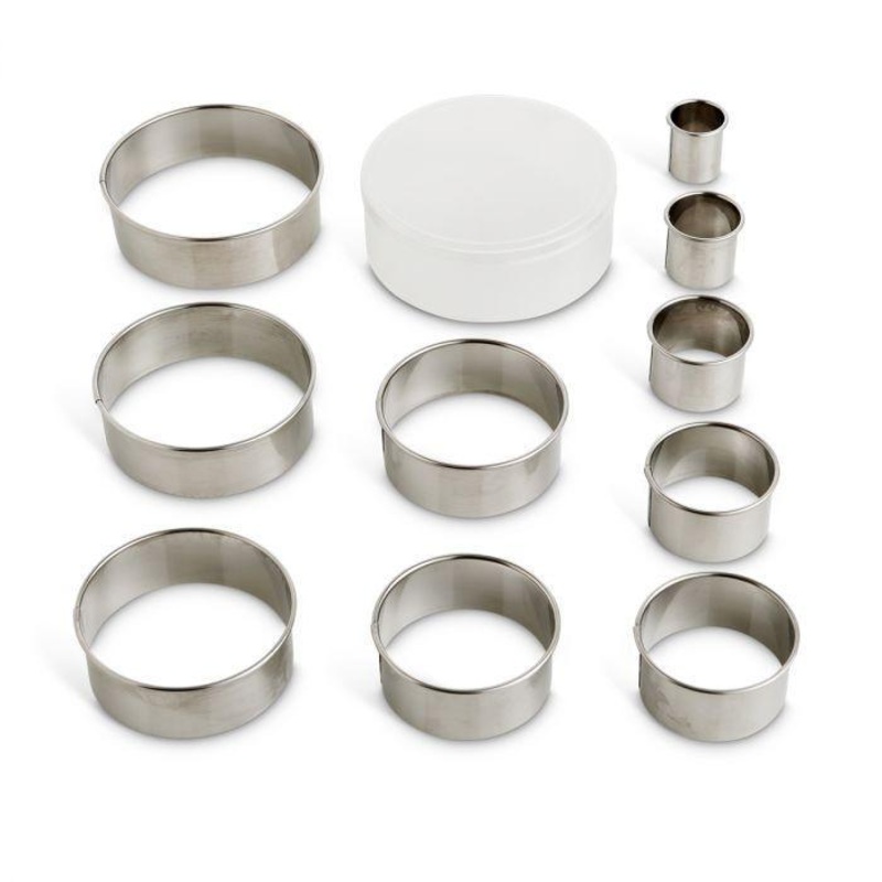 Mrs. Andersons Cutters w/ Storage Container: Round, (Set of 10)
