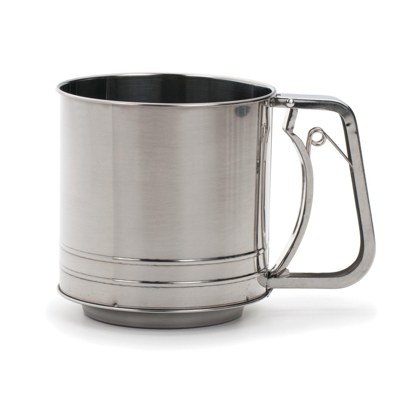 RSVP Flour Sifter - 5 cup, squeeze