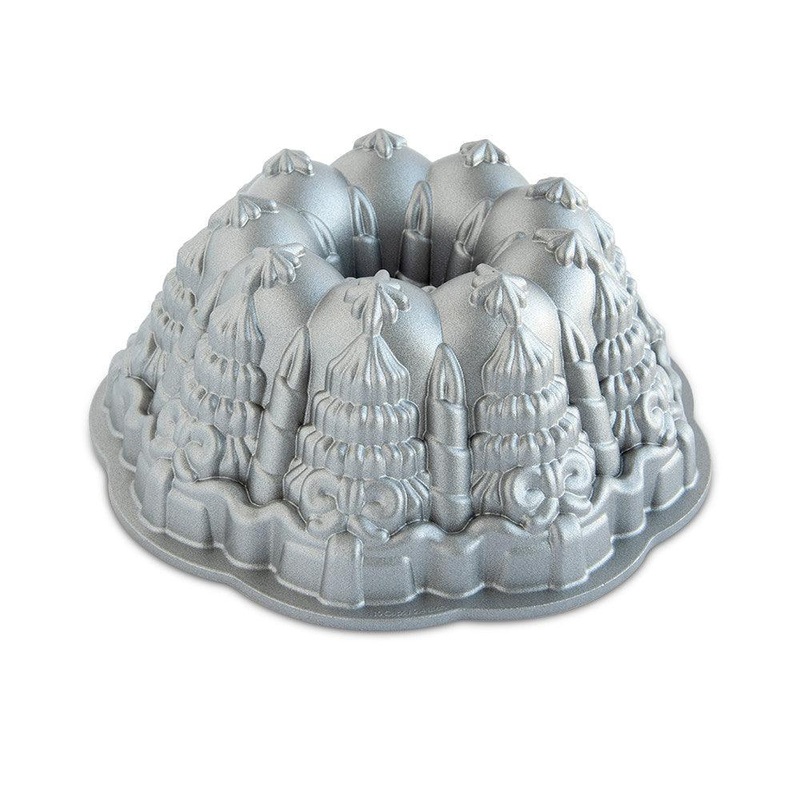 NordicWare Bundt Pan: 10 cup, Very Merry