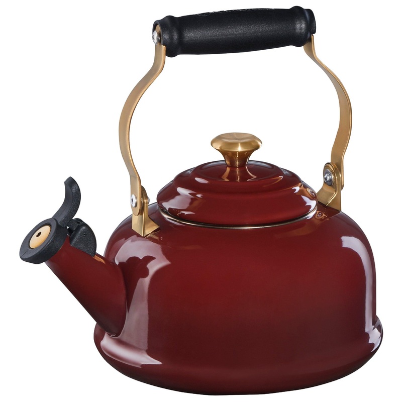 Le Creuset Kettle: Whistling, Rhone w/Gold Knob