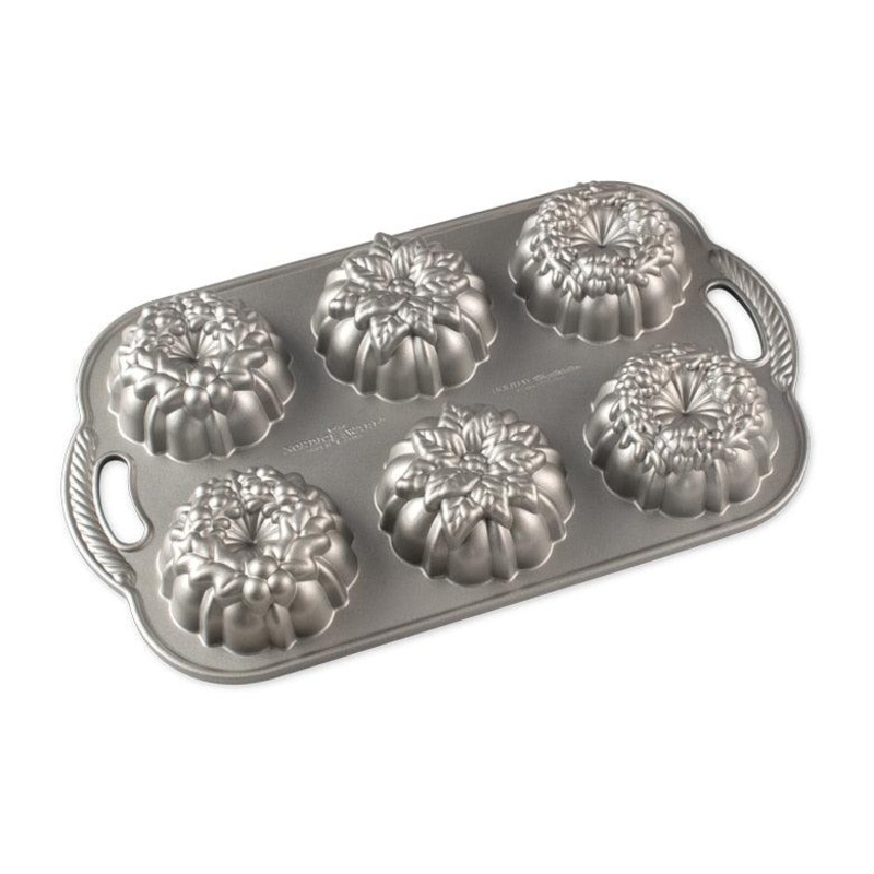NordicWare Bundtlette:  4 Cup, Wreathlettes