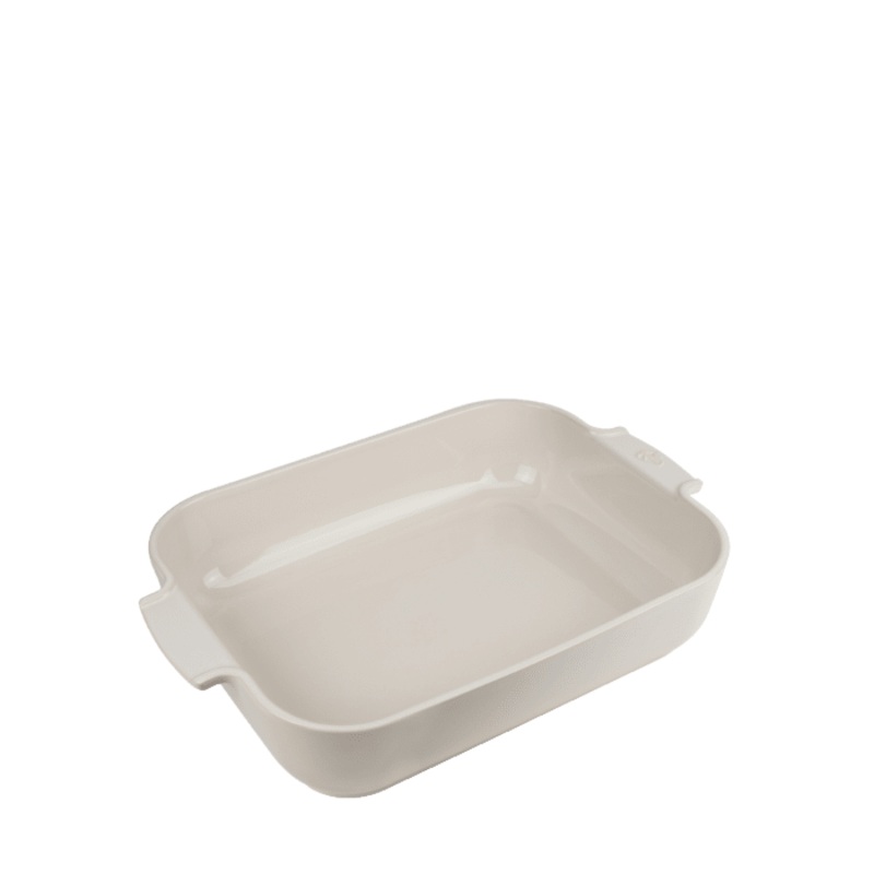 Peugeot Baker: 15.75" Rectangle, Ecru