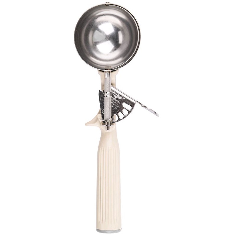 Jacob's Pride #10 Ivory Thumb Press Disher - 3.25 oz
