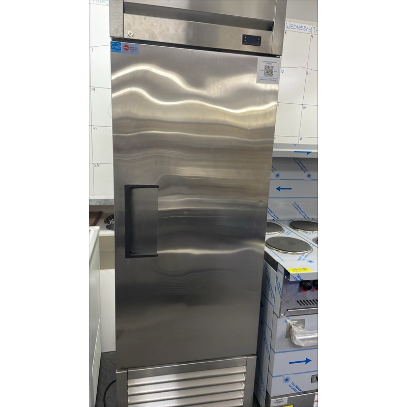 True Reach-In Refrigerator T-23-HC Used*