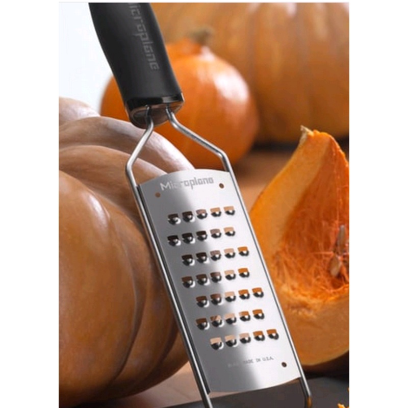 Microplane 45008 Gourmet Series Extra Coarse Grater- Black
