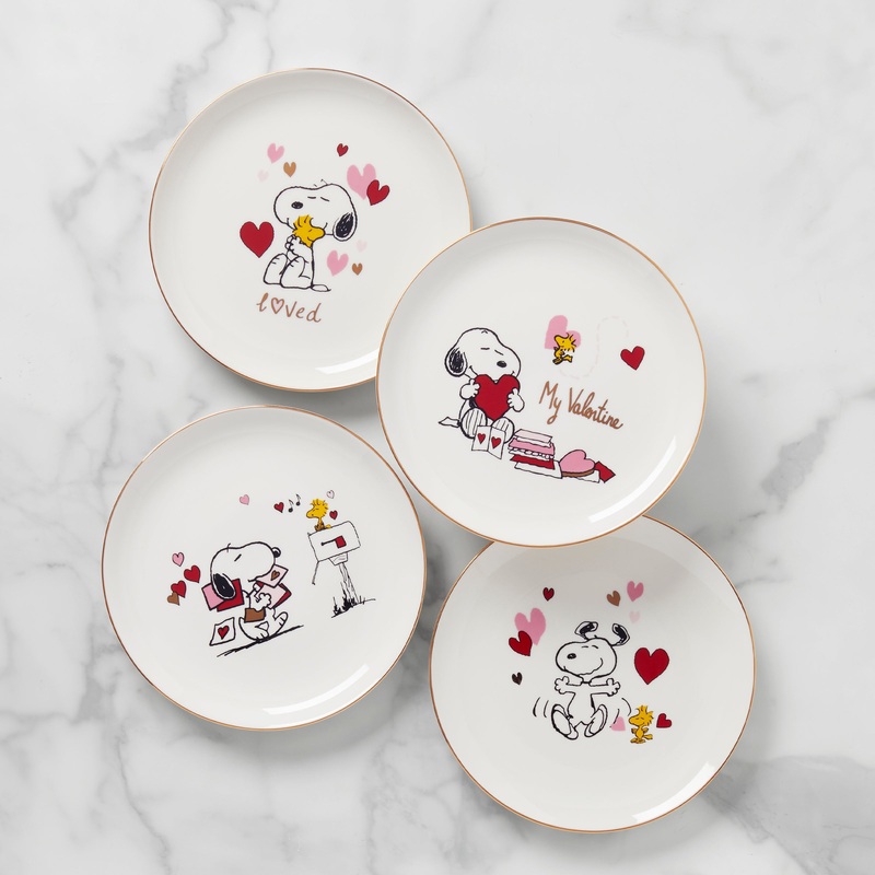 Snoopy Valentine's Day Accent Plates - Set of 4