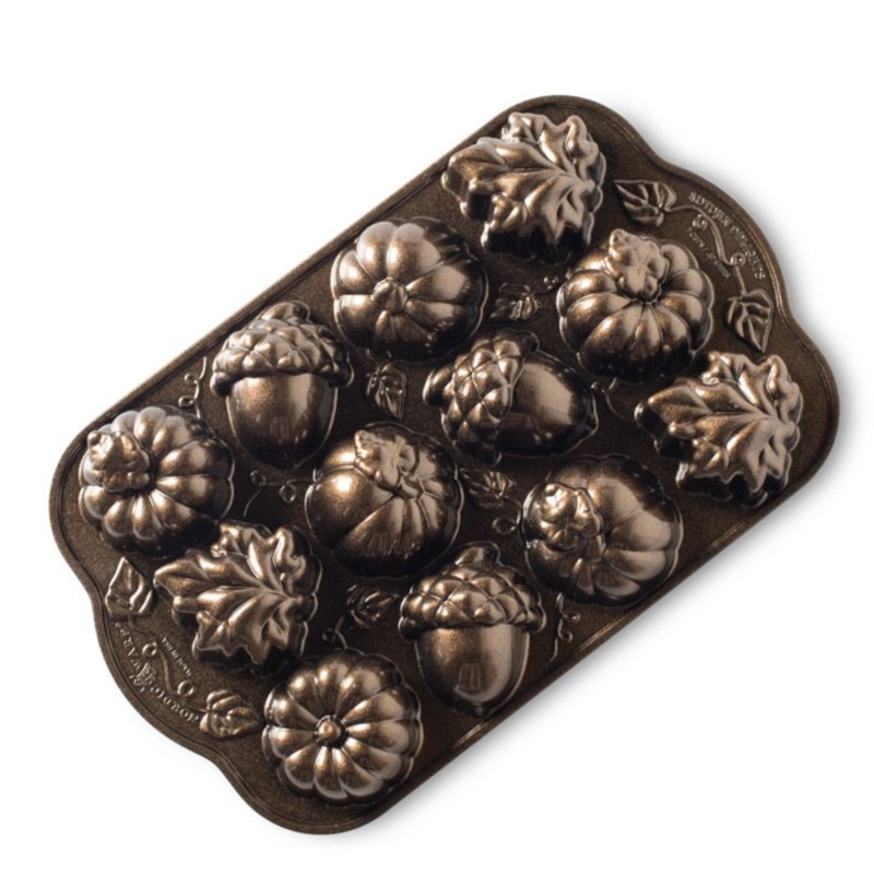 Autumn Delights Cakelet Pan