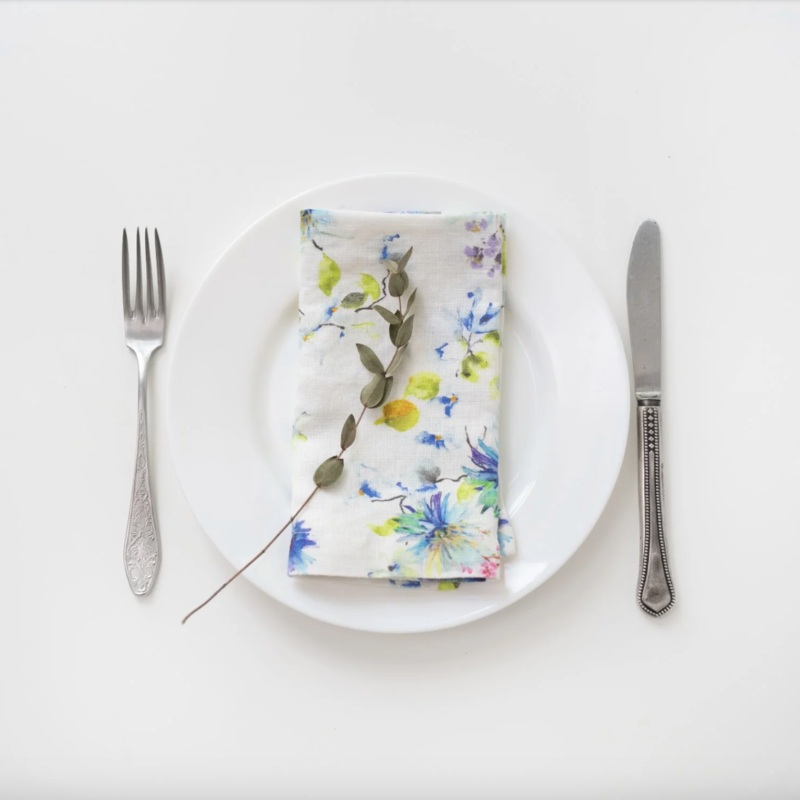 Linen Tales White Flowers Linen Napkins Set of 2