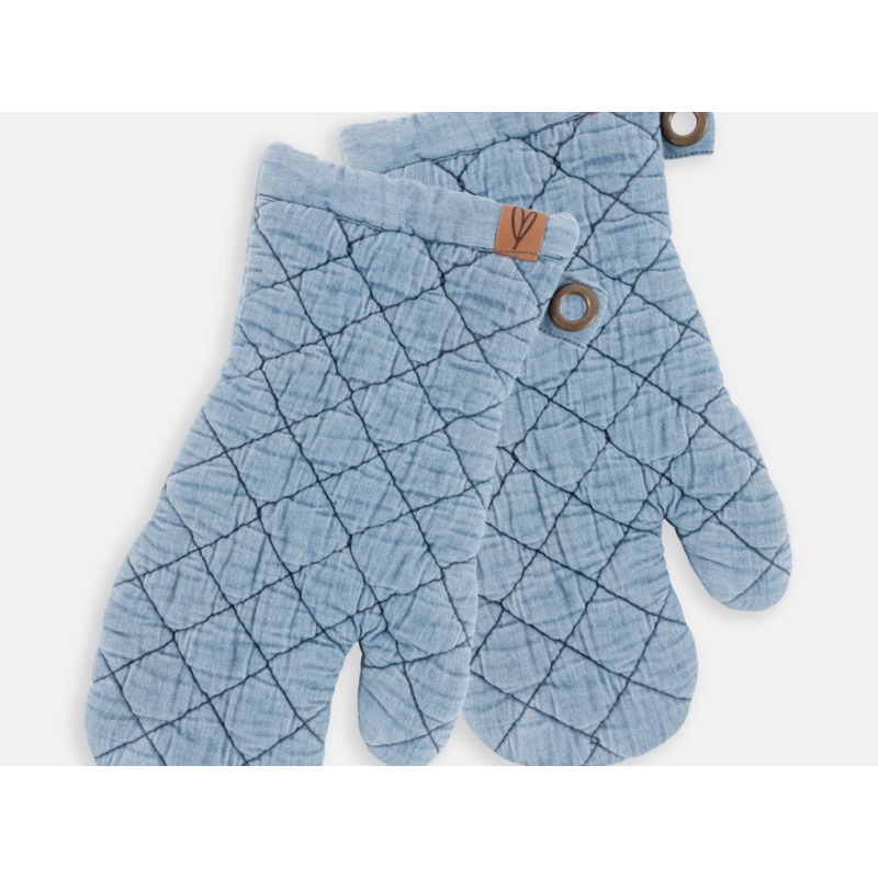AYESHA CURRY DENIM OVEN MITTS