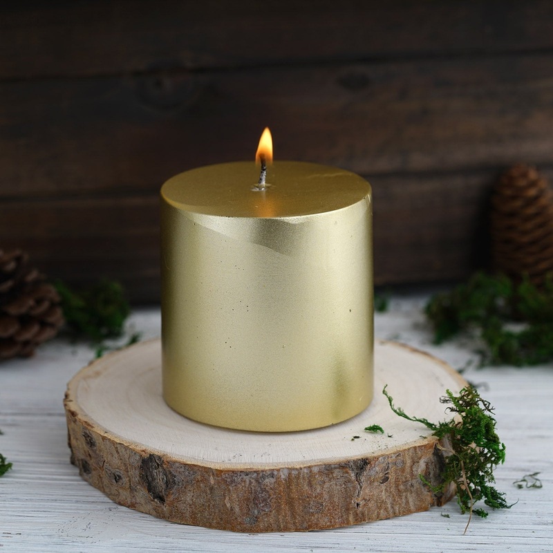 MetallicPillarCandle