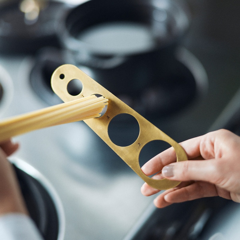 FogLinenWorkBrassPastaMeasure