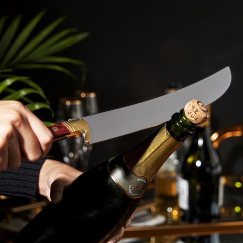 ChampagneSaberbyViski