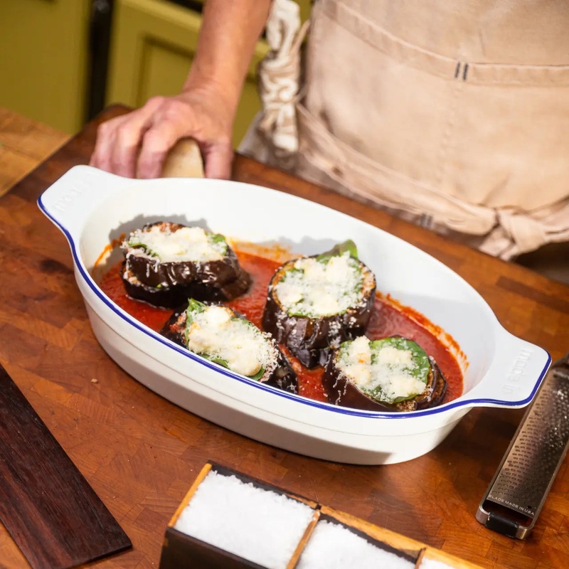 MadeinOvalGratinDish,NavyRim10x6"